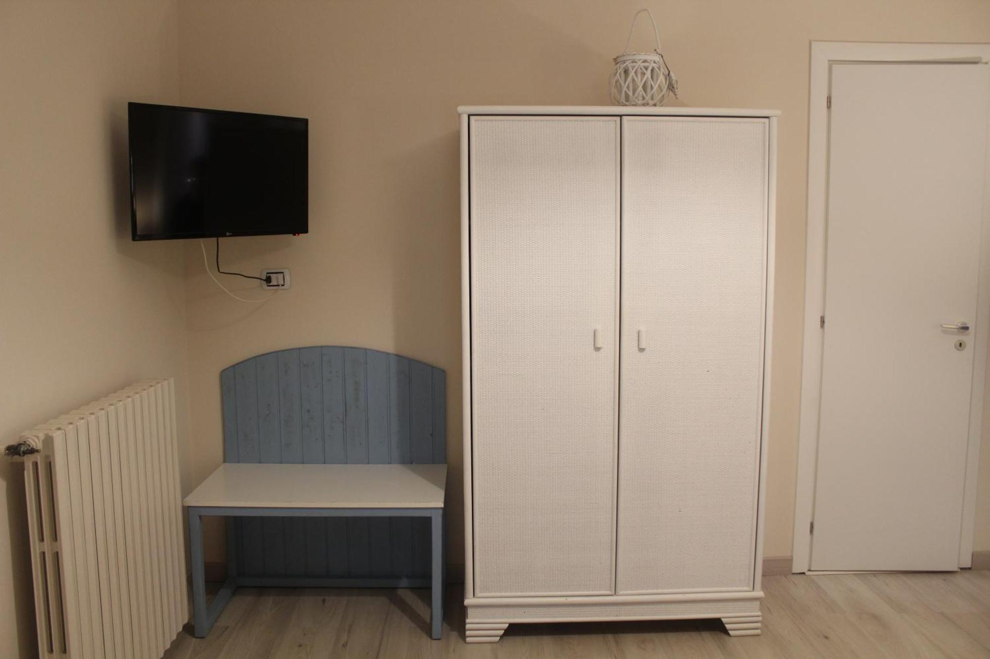 Donna Melina Bed & Breakfast Mileto Bagian luar foto