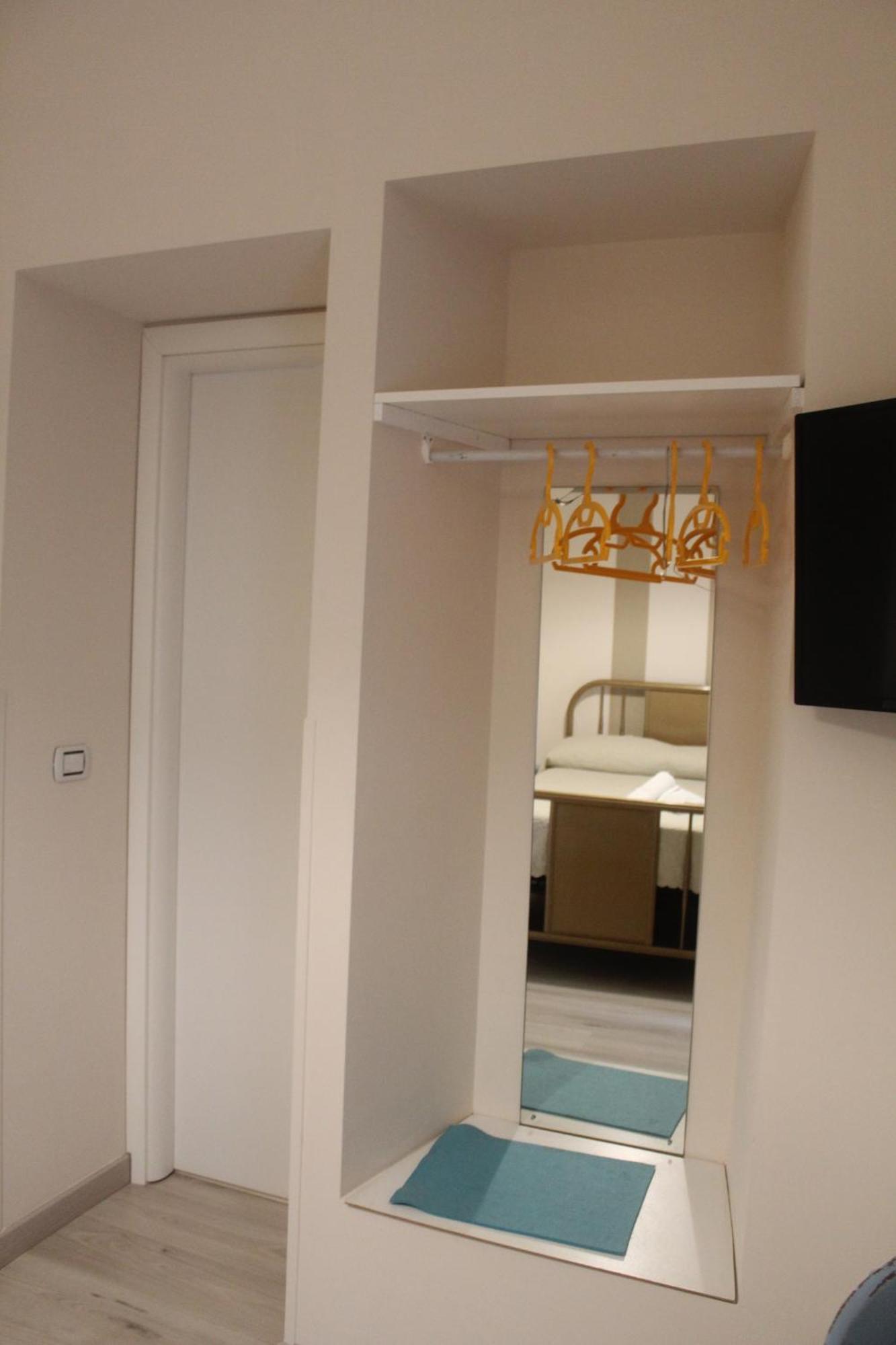 Donna Melina Bed & Breakfast Mileto Bagian luar foto
