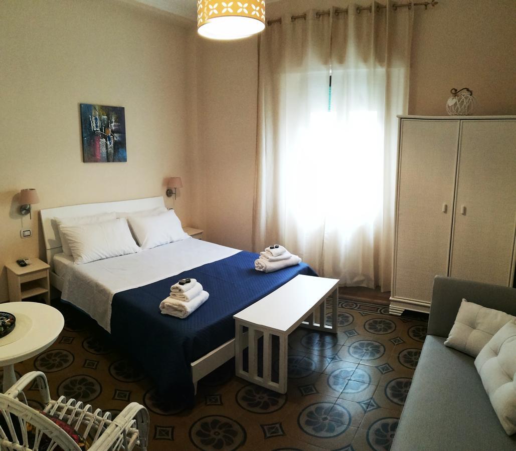 Donna Melina Bed & Breakfast Mileto Bagian luar foto